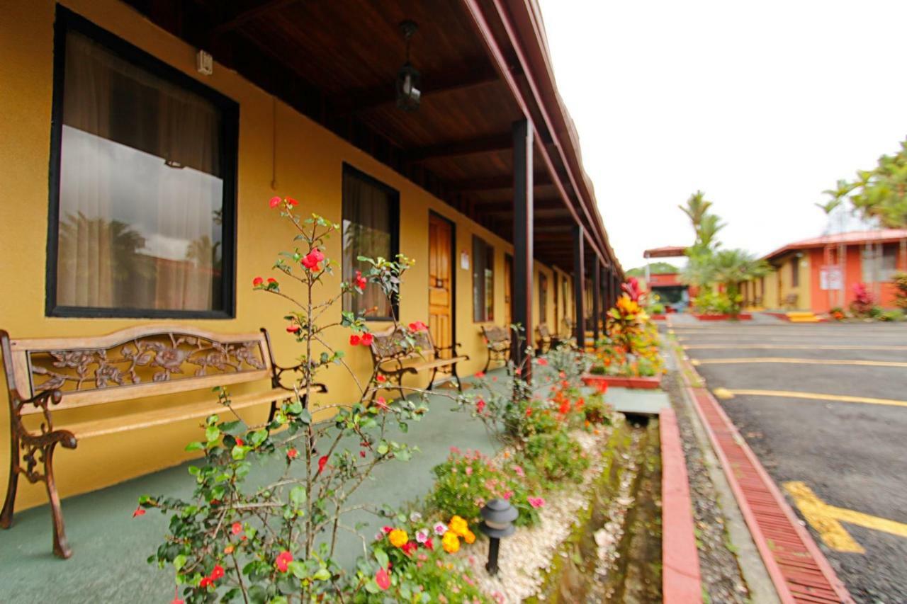 Hotel Destinos Arenal La Fortuna Luaran gambar