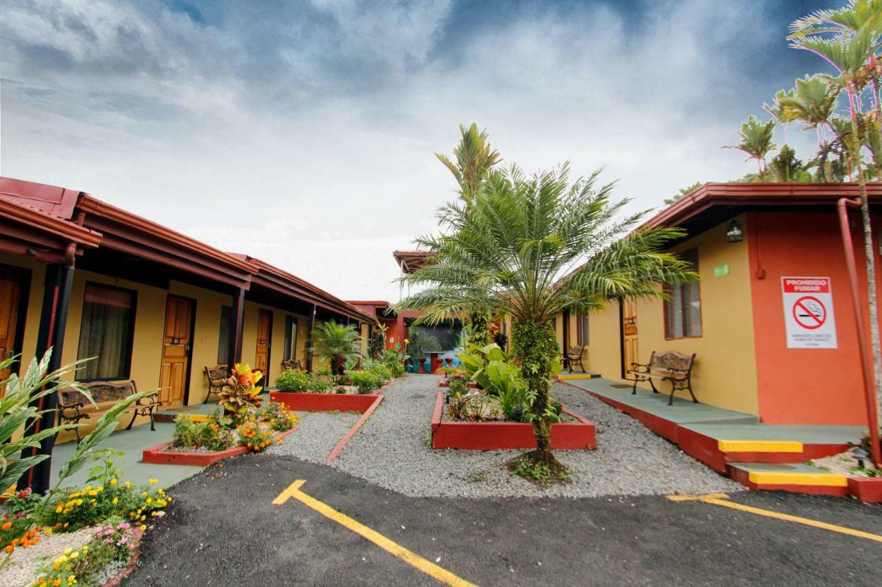 Hotel Destinos Arenal La Fortuna Luaran gambar
